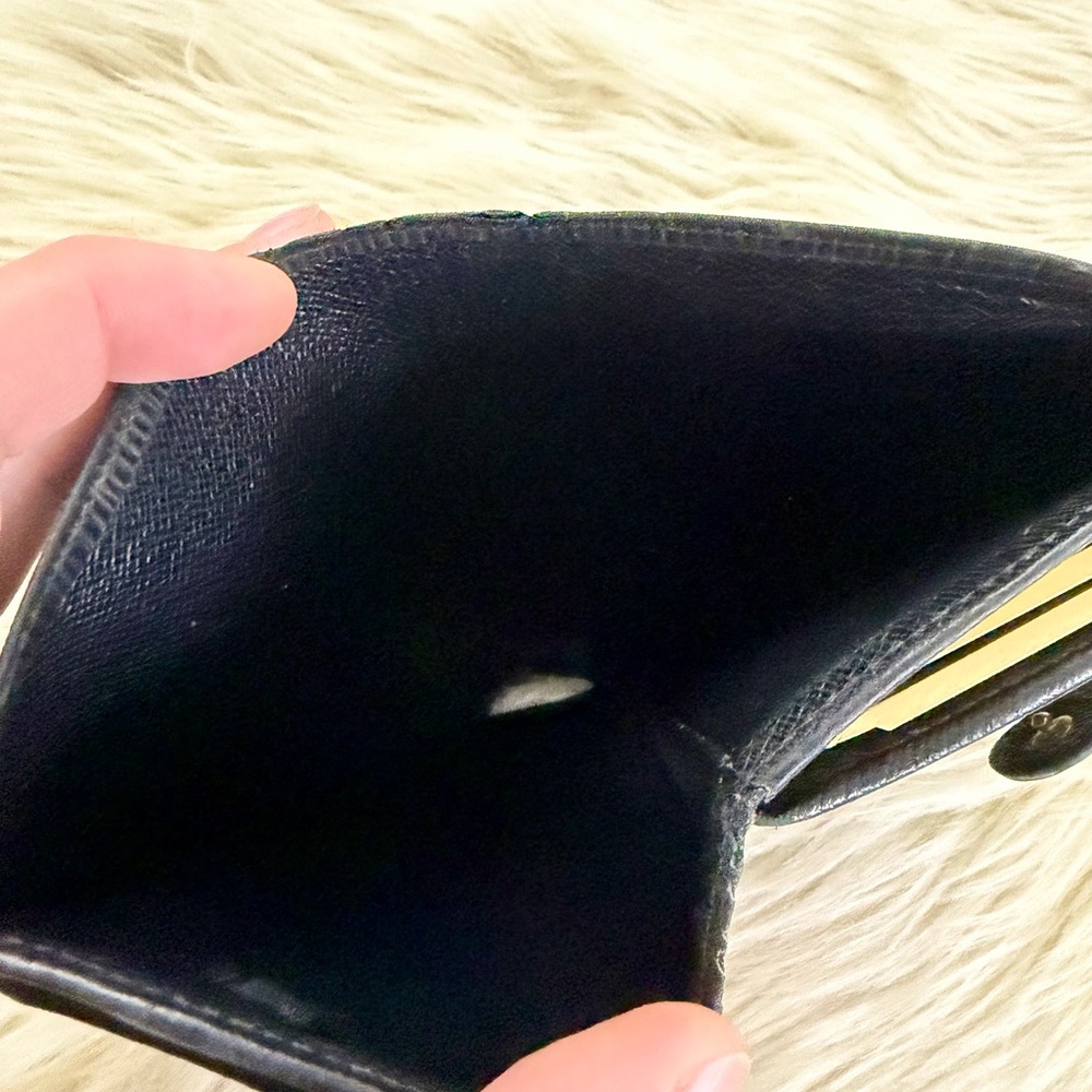 Vintage Louis Vuitton Black Epi Kisslock Wallet *Project Piece* - Picture 10 of 12